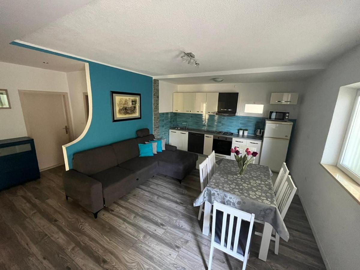 Mucic Apartments Makarska Eksteriør billede