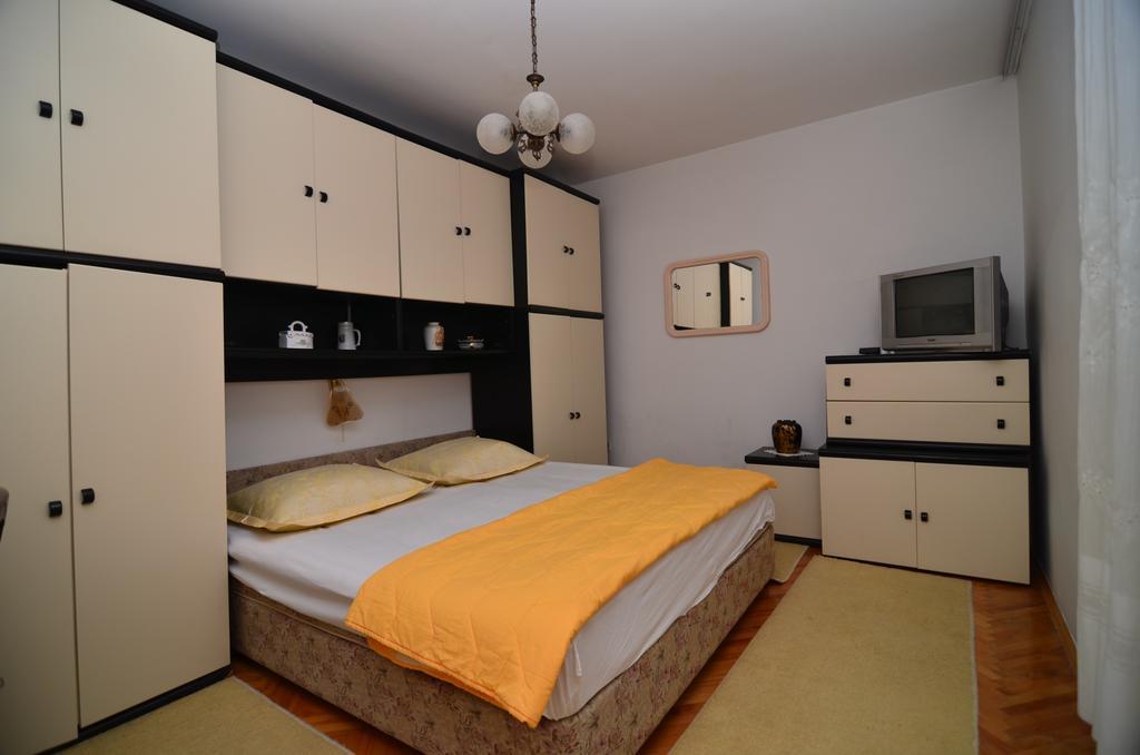 Mucic Apartments Makarska Eksteriør billede