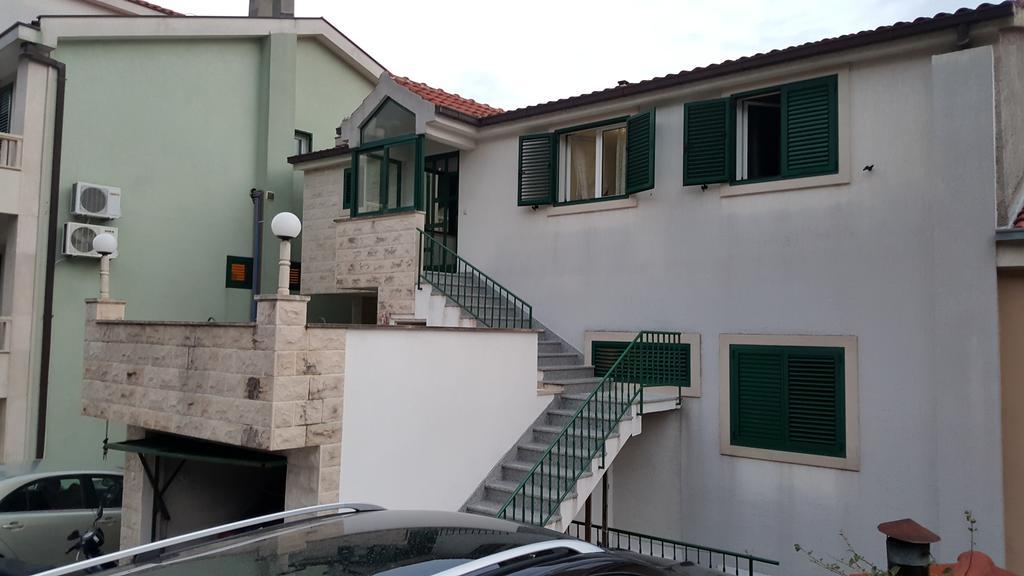 Mucic Apartments Makarska Eksteriør billede